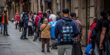 OKB: Nga Shqipëria kanë ikur 1.2 mln persona gjatë 1990-2020, ja sa pritet të largohen në dekadat e ardhshme