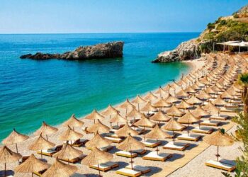 Corona i mohon  71.5% te turistëve të huaj, vendit tone
