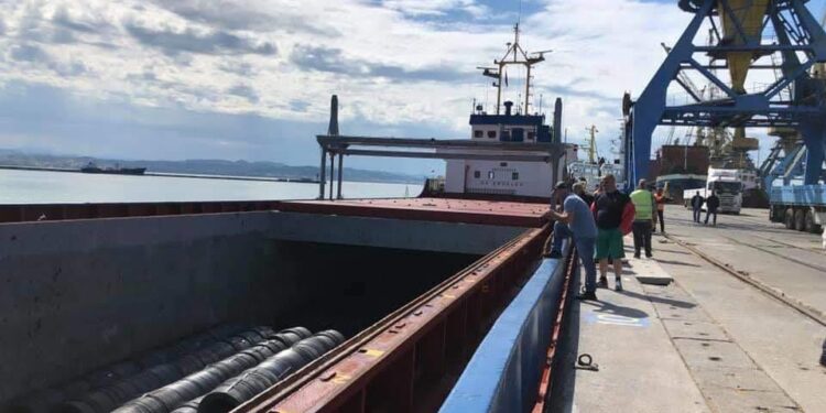 Ditë e mbarë për Portin e Durrësit, përpunohen 6 anjive tregtare dhe 3 anije në pritje