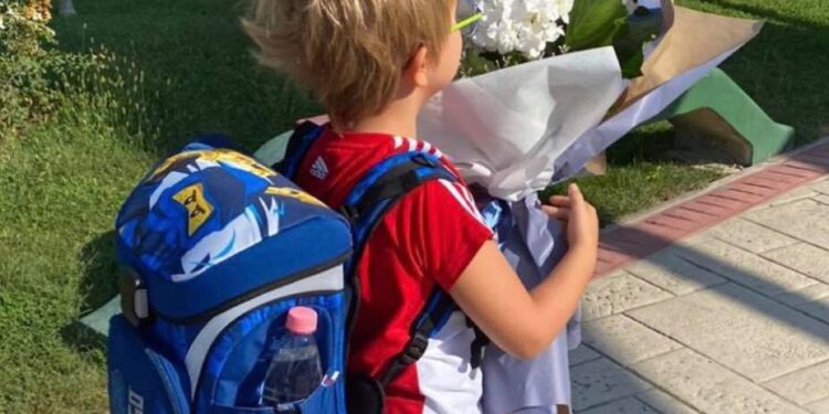 “Dita e parë emocion i …”, Rama uron fëmijët për ditën e parë të shkollës, me foton e djalit të tij
