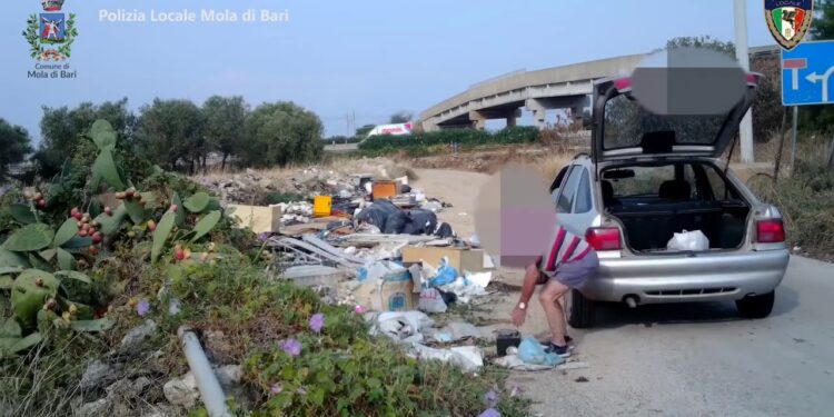 Hedhja e mbetjeve në rrugë, apelon kryebashkiaku: Në shtëpitë tuaja bëni si të dëshironi, por jo me qytetin