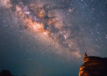 Merrni frymë lirisht/ 3 arsye pse 2021 do të jetë i mbarë, sipas astrologëve