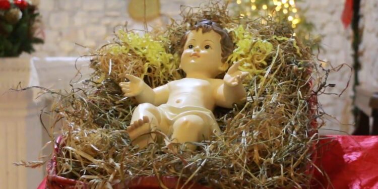 Festa e Krishlindjes, urimet nga figurat politike dhe qeveritarët në vend