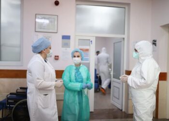 Rritet ndjeshëm numri i vdekjeve nga COVID në 24 orë, konfirmohen 304 raste të reja