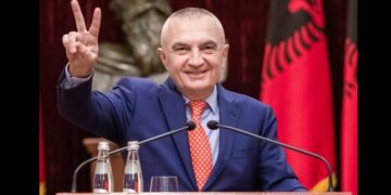 Meta paralajmëron: Të gjithë ju “të fortë“ që po përdoreni nga pushteti për presione e blerje votash, bëhuni gati se dhe pulat do t’ua sekuestrojmë