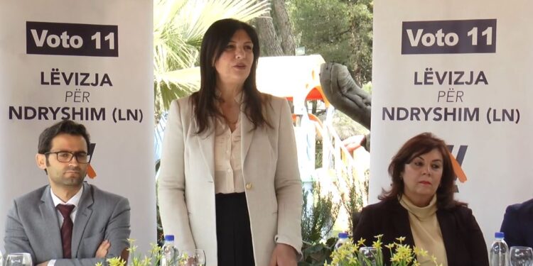 Lëvizja për Ndryshim / Jozefina Topalli prezanton kandidatët e Durrësit, dhe jep një mesazh për qytetarët durrsakë