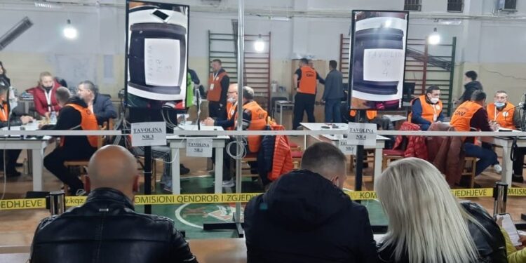 Mbyllet numërimi i votave në të 12 qarqet/ Kush e theu herësin e siguroi mandatin dhe cilët mbetën jashtë PS-së. Ja si renditen krerët e partive