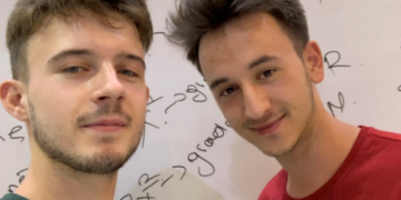 Dy maturantët bëjnë kurse online falas, nuk na kanë korrigjuar për gabime as…