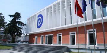PD thirrje emigrantëve që të vijnë në Shqipëri për të votuar: Rama ju përdori dhe…