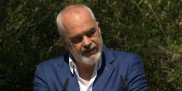 Rama: Do bëjmë spastrime në administratën publike, ja paralajmërimi