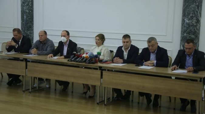 Formohet ‘Grupi për PD: “Nevojitet një reformim, Basha të dorëhiqet”, partia nuk…