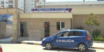 Rezultonte në kërkim për tre vepra penale , vlonjatit i vihen prangat