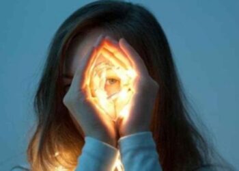 Nuk u fshiheni dot, intuita e këtyre shenjave zodiakale e lexon se ç’keni në mendje