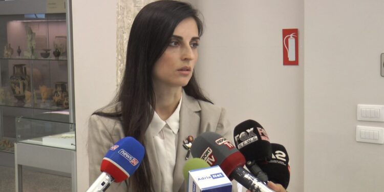 Sako: Problemi i evedimit të mbetjeve urbane të Durrësit, do të marrë zgjidhje brenda 6 mujorit