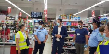 Zero tolerancë/ Gjoba për mosmbajtje të maskës dhe pezullime për bizneset