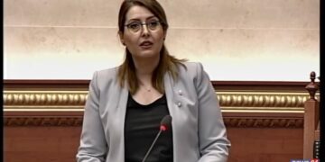 ‘3 të intubuar janë të moshave mjaft të reja’; ministrja Manastirliu paralajmëron bizneset për gjoba