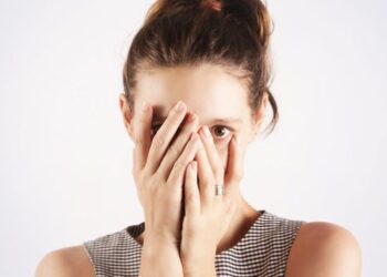 Nuk u ndihet zëri, ja cilat janë shenjat më të ndrojtura të horoskopit
