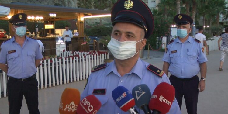 Muzikë pas orës 20:00 dhe shkelje të tjera, Policia e Durrësit kontrolle në plazhe
