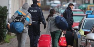 Eurostat: Shqiptarët, të tretët të refuzuarit në botë për të hyrë në vendet e BE-së. Ja sa u urdhëruan të largohen