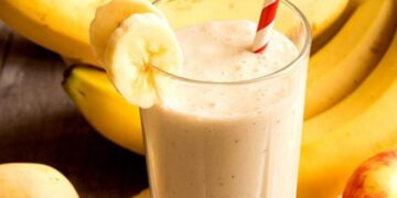 Banane, mollë, portokall, lëngu që ju nevojitet kundër mbipeshës