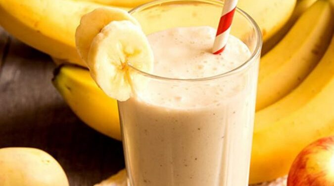 Banane, mollë, portokall, lëngu që ju nevojitet kundër mbipeshës