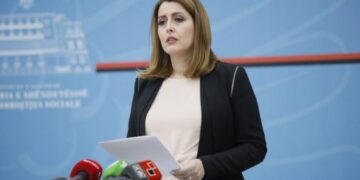 Qeveria  vendos mbylljen e klubeve të natës