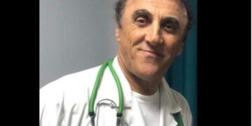 “A jeni të ndërgjegjshëm se sa e shtrenjtë është jeta?!”/ Thirrja e mjekut të QSUT-së: Virusi nuk kursen asnjë moshë, pacientët tek Infektivi janë të trembur, respektoni masat