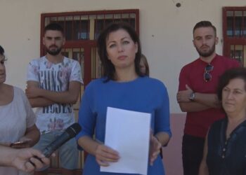 PD: Qeveria braktis nxënësit e Lezhës. Rama gënjeu lezhjanët dhe gjithë shqiptarët, shkollat e dëmtuara nga tërmeti nuk hapin dyert me 14 shtator