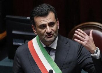 Festë në rrugë në kohë pandemie, Decaro: Të gjithë jemi fajtorë