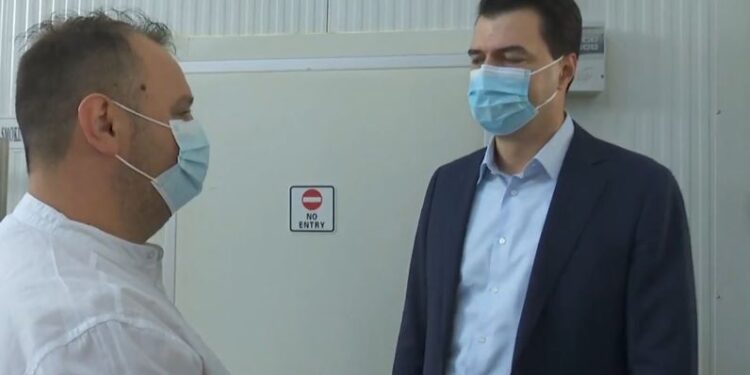 Basha me biznesin e vogël në Durrës: Plani ynë për pandeminë, synon që familjet të arrijnë një minimum mujor për të jetuar