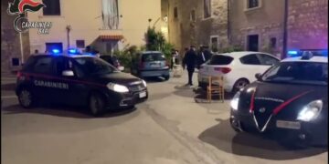 Drogë në banesë, arrestohet 24 vjeçari në Bisceglie, Itali