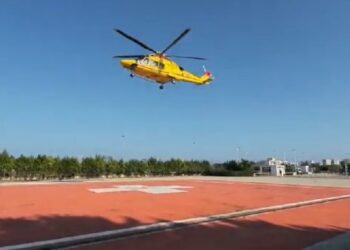 77 vjeçarja pozitive me Covid-19 në gjendje të rëndë, transportohet me helikopter nga Barletta në Lecce