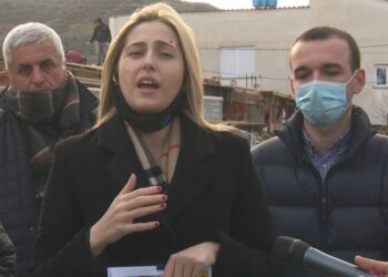 PD: Veliaj me paratë e rindërtimit  shpërblen militantët e partisë në pushtet