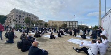 Kriza nga Covid, pronarët e restoranteve në protestë në Bari: Ne jemi në prag falimentimi