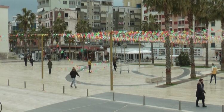 Dita e Verës, festa simbolike që paralajmëron ardhjen e pranverës