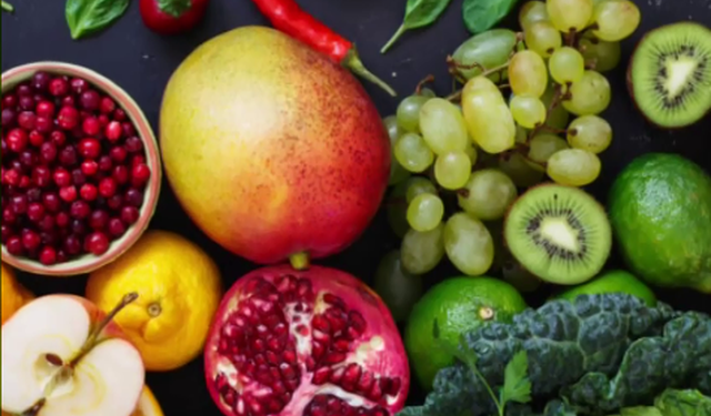 Herbalisti i njohur: Në dietën tonë nuk duhet të mungojnë…