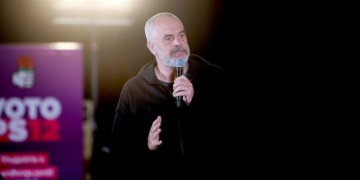 Rama sulmon opozitën: “Jeni llumi i shoqërisë” Mallkimi i vjetër që do të zhbëhet të dielën