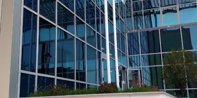 Karburante, toka e apartament/ Sekuestrohet pasuria e ish-kreut të Gjykatës Kushtetuese e dy ish-gjyqtarëve