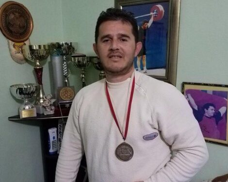 VIDEO/ “Ikni nga ky vend, kjo ka ngelur vetëm”, deklarata rrëqethëse e nën kampionit të Botës Ilir Suli: Pasi lashë sportin jam papunë sepse…