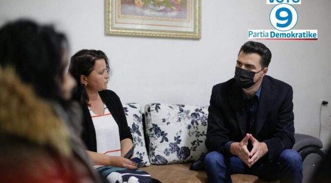 Basha viziton familjen socialiste: Do jem kryeministër i çdo shqiptari, familja socialiste e zhgënjyer plotësisht nga qeverisja Rama, Basha bën premtimin e duhur   