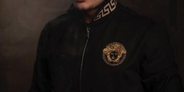 Djali i sukseseve! Don Xhoni thyen rekorde klikimesh me këngën e tij të re, lançuar 3 ditë më parë