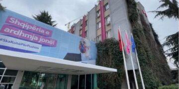 Socialistët nisin mbledhjen e firmave për shkarkimin e Presidentit