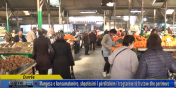 Durrës / Mungesa e konsumatorëve, shqetësimi i përditshëm i tregtarëve të frutave dhe perimeve