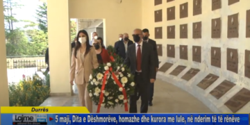 Durres 5 maji, Dita e Dëshmorëve, homazhe dhe kurora me lule, në nderim të të rënëve