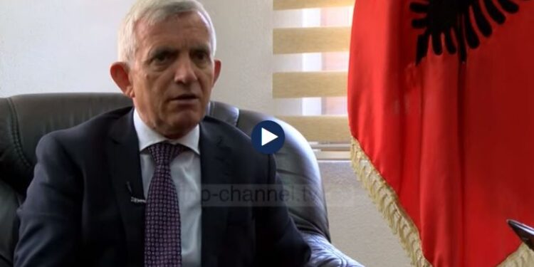 Punësim 6 muaj në Kosovë/ Të gjithë shtetasit nga Shqipëria me lejë qëndrimi nuk kanë nevojë për lejë pune