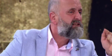 “Kam frikë se do jetë shumë vonë” Alfred Cako paralajmëron zhvillime të bujshme: Ja çfarë po përgatitet për muajin tetor