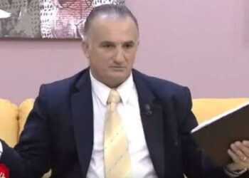 “Flirtoni sa më shumë dhe shprehni të gjitha ndjenjat!”, ja këshillat e Jorgo Pullës për këto shenja