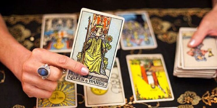 Parashikimi me letrat tarot për 2022, ku duhet të fokusohen të gjitha shenjat